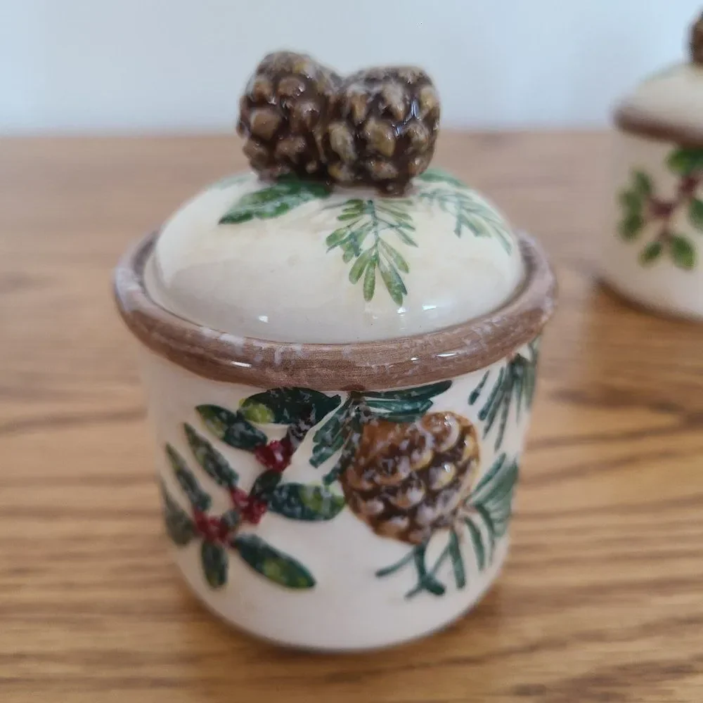 Yankee Candle Trio Of Ceramic Christmas Holiday Votive Tealight Holders With Lid